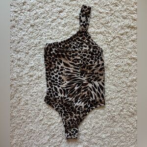 Leopard Print One-Shoulder Bodysuit